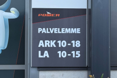 2025-info-ja-mainostaulut-kilvet-power-suurkuva-jips-2