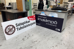 2025-info-ja-mainostaulut-kilvet-satapirkan-tuholaistorjunt-sapitu-sastamalan-ilmalampo-suurkuva-jips-3