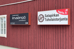 2025-opasteet-sastamala-ilmalampo-ilmastointi-Valomainokset-valotaulut-kilvet-suurkuva-jips-1