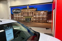 kuvaustaustat-ja-lavasteet-kuvatapetit-sisustustulosteet-kuvateippi-niemen-automyynti-teematapetti-suurkuva-jips-2023-1