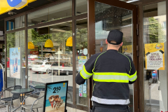 2025-julkisivu-ikkunateippaus-teippaus-teipit-r-kioski-rautakirja-pirkanmaa-sastamala-vammala-teippaukset-suurkuva-jips-8