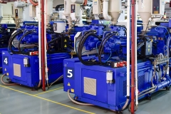 Plastic injection machines